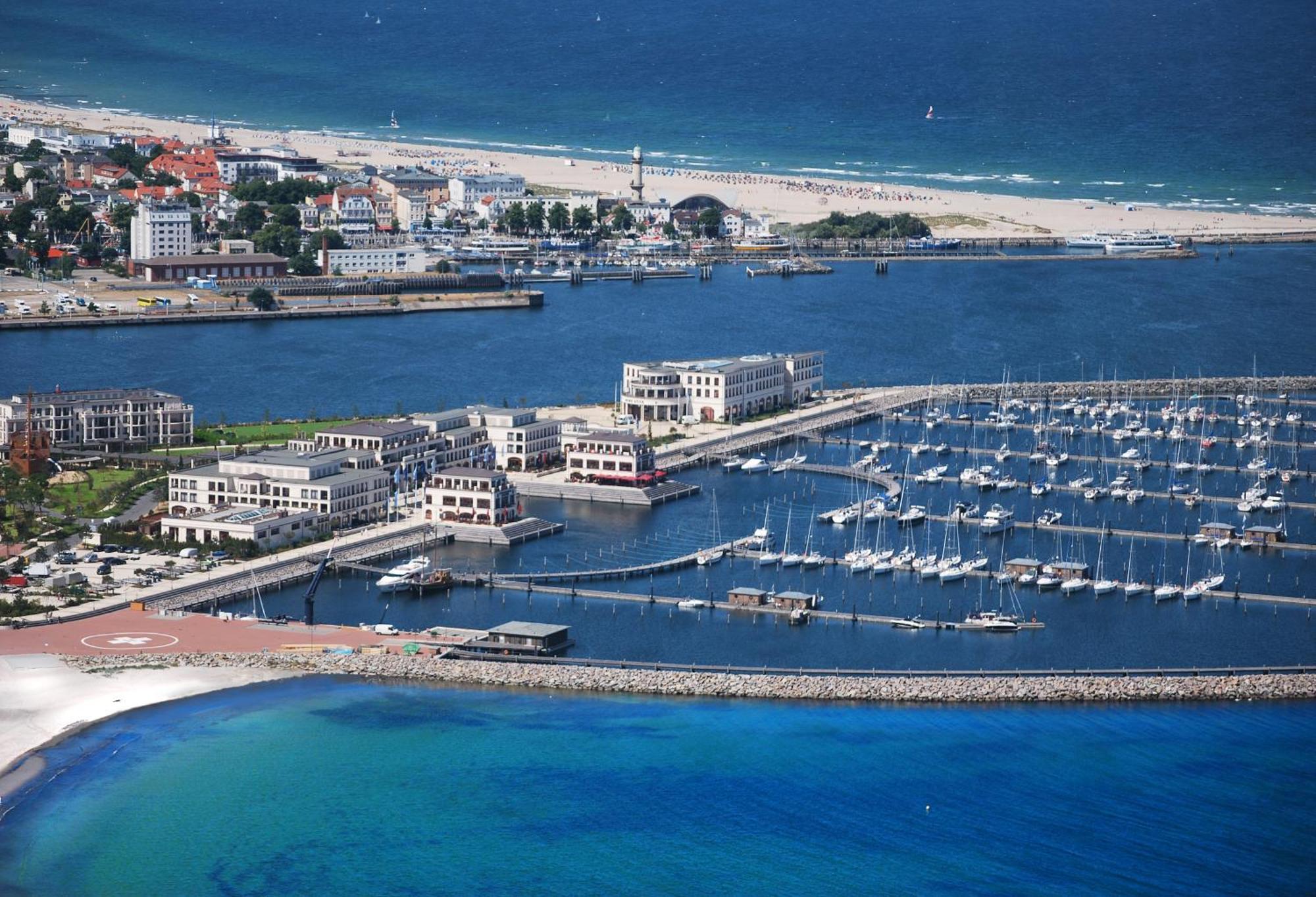 מלון רוסטוק Yachthafenresidenz Hohe Duene מראה חיצוני תמונה Marina del Rey